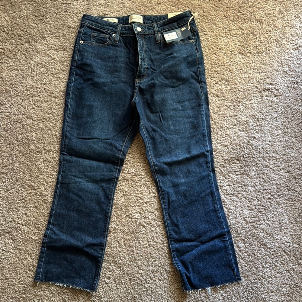 Universal Thread Blue Straight Leg Jeans